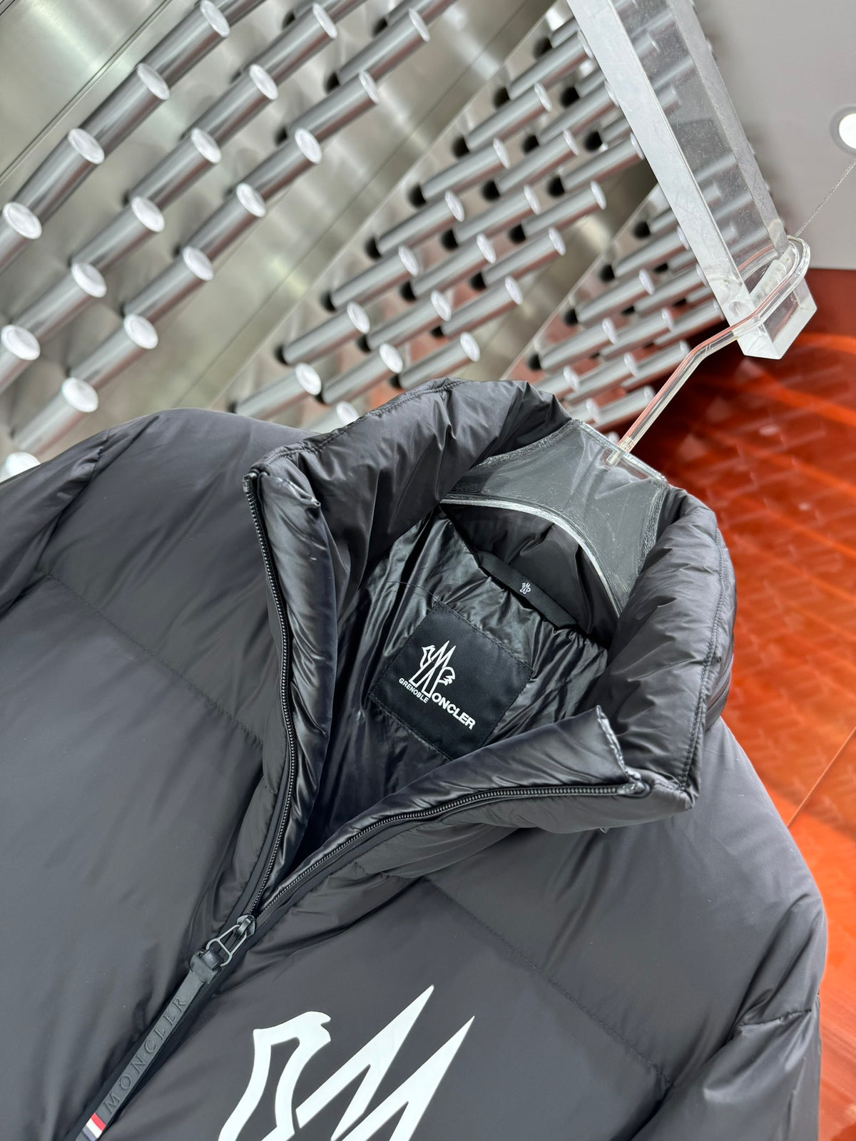 Moncler Verdons Stand Collar Down Jacket – Classic Ski-Heritage Puffer