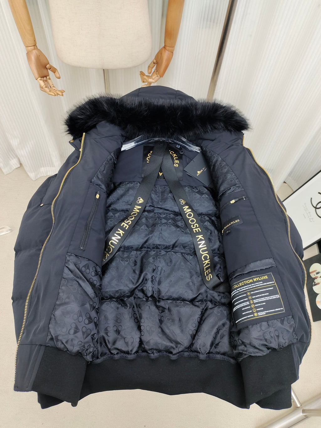 Moose Knuckles Fur-Trim Bomber Down Jacket – Navy