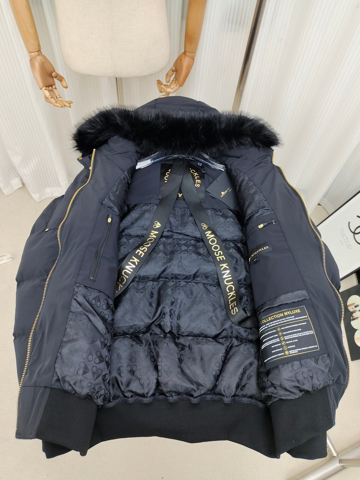Moose Knuckles Fur-Trim Bomber Down Jacket – Navy