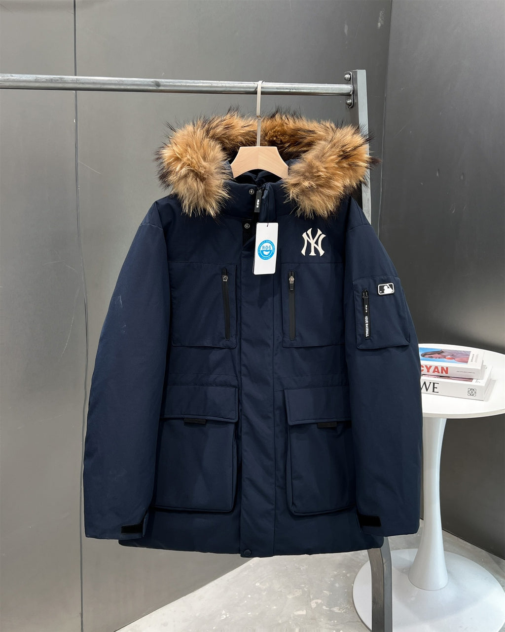 MLB Fur Collar Hooded Parka – Unisex Oversized Winter Coat