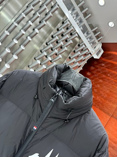 Moncler Verdons Stand Collar Down Jacket – Classic Ski-Heritage Puffer