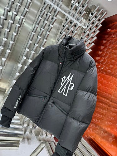 Moncler Verdons Stand Collar Down Jacket – Classic Ski-Heritage Puffer
