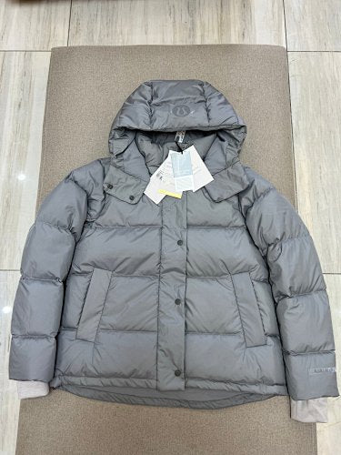 Lululemon Wunder Puff Jacket – Windproof & Water-Repellent Women's Puffer