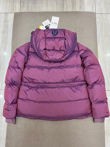 Lululemon Wunder Puff Jacket – Windproof & Water-Repellent Women's Puffer