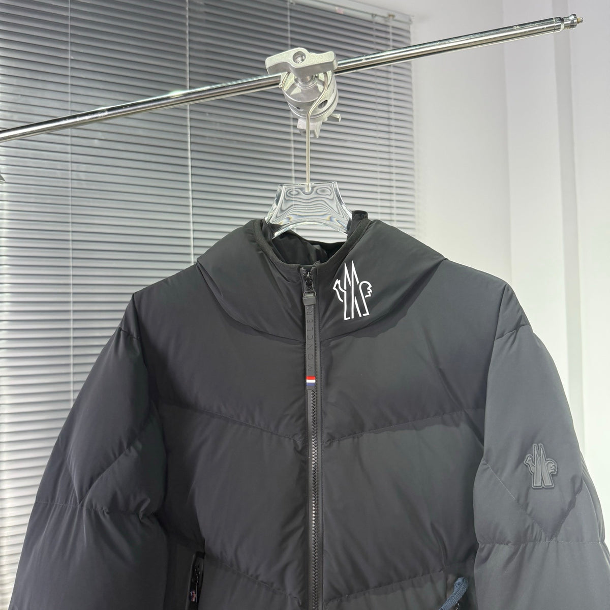 Moncler Grenoble Arcesaz Down Jacket — Dual-Zip, Grenoble Badge, Oversized Hood (Black & Sand)