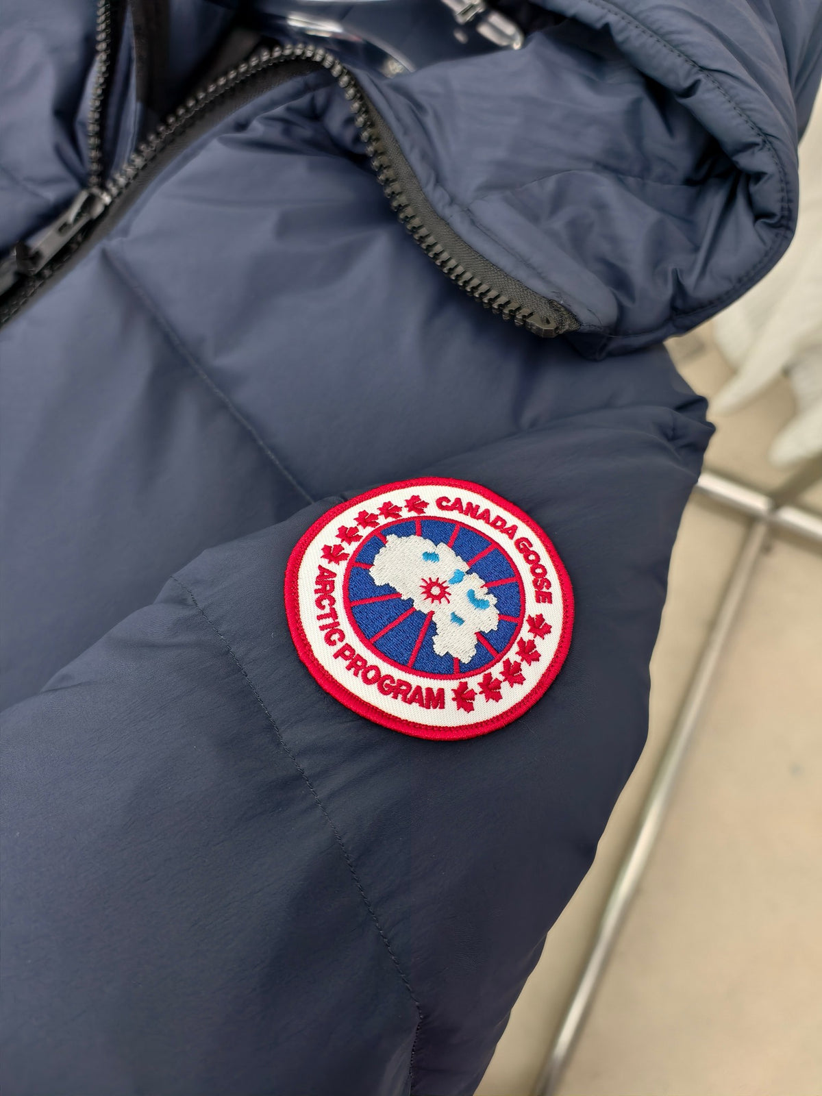 Canada Goose Lawrence Hooded Down Puffer Coat – Women's Oversized Warmth