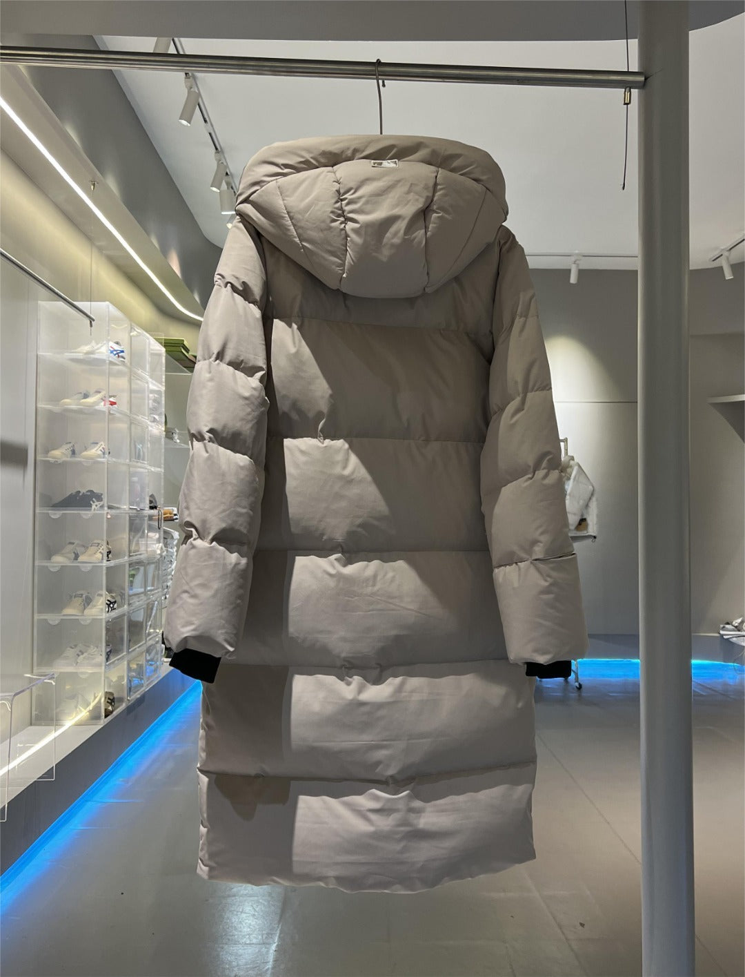 MLB NY Yankees Long Down Parka — Oversized Quilted, Hooded (Black & Khaki)