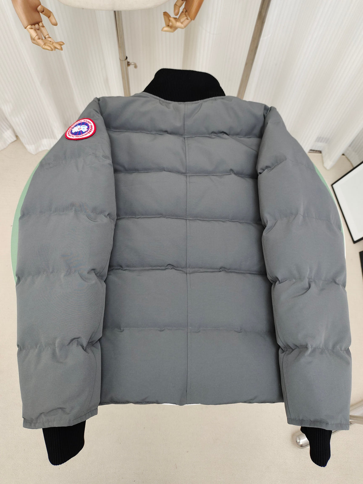 Canada Goose Brome Down Bomber — Navy