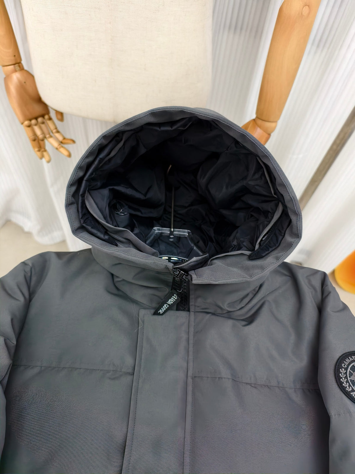 Canada Goose Wyndham Black Label Down Jacket Fur Hood