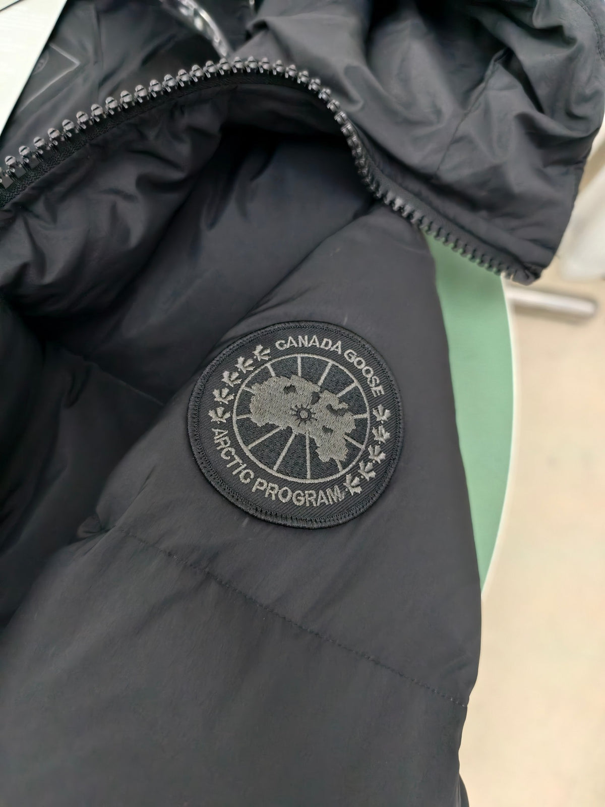 Canada Goose Lawrence Hooded Down Puffer Coat – Women's Oversized Warmth