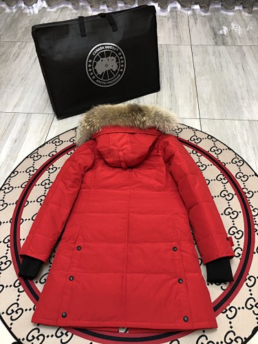 Canada Goose Shelburne Parka — Women's Mid-Length Coyote Fur Hood (Black, Graphite & Red)
