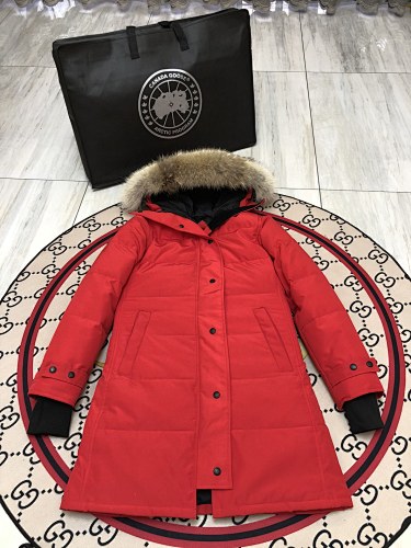 Canada Goose Shelburne Parka — Women's Mid-Length Coyote Fur Hood (Black, Graphite & Red)